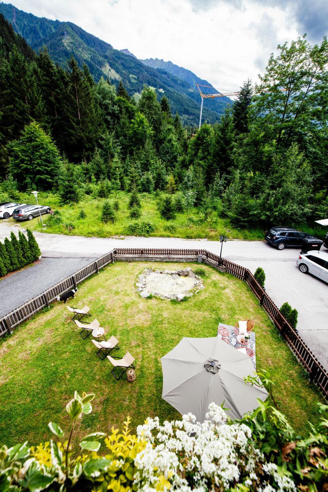 Pinetree Lodge Mayrhofen Buitenkant foto