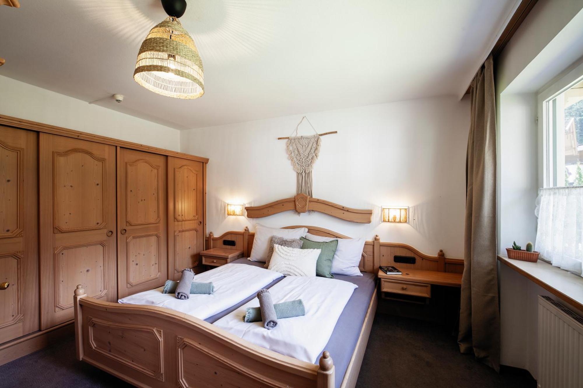 Pinetree Lodge Mayrhofen Buitenkant foto